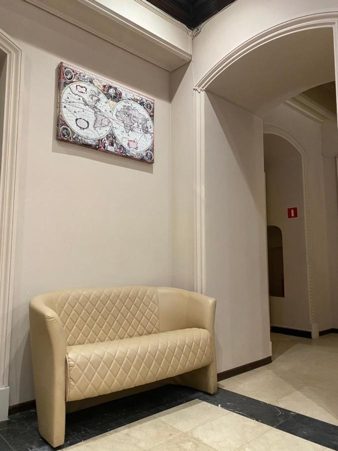 Apartment Kiev Esterno foto